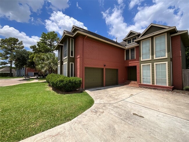 Building Photo - 14810 Rancho Vista Dr