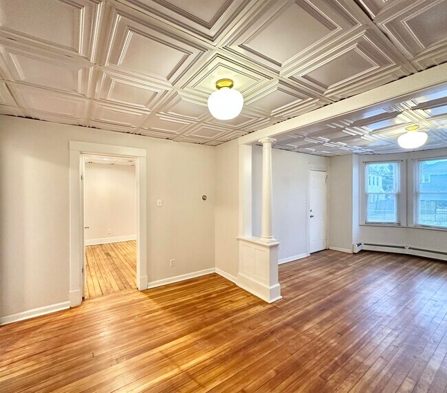 Foto del edificio - 104 3rd Ave