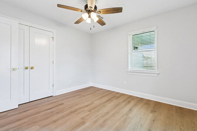 Foto del edificio - 433 Greenmount Dr