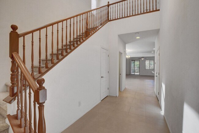 Foto del edificio - Stunning 4 bd Home in Spring Valley Coming Soon! Duel primary suites!