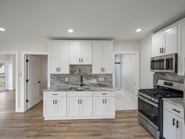 Foto del edificio - 3041 Holbrook St