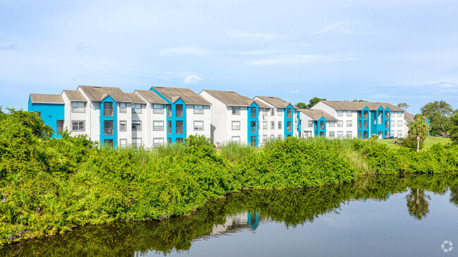 Building Photo - The Harbours Apartments