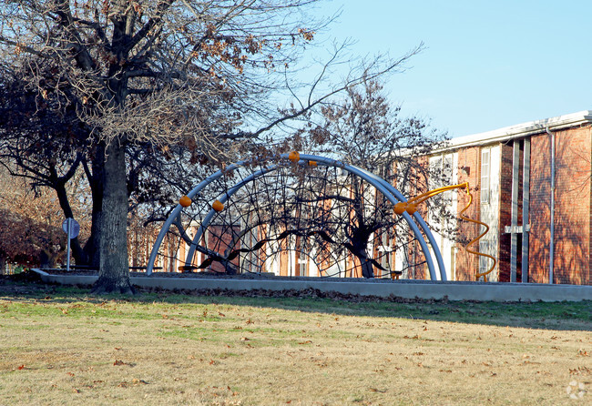 Building Photo - Trinity Trails Apartments