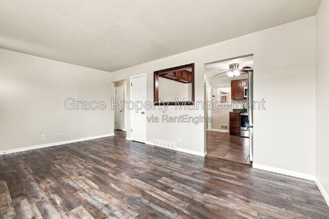 Foto del edificio - 2129 E 114th Ave