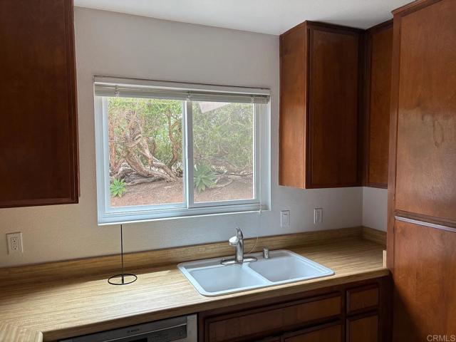 Building Photo - 1388 Hygeia Ave