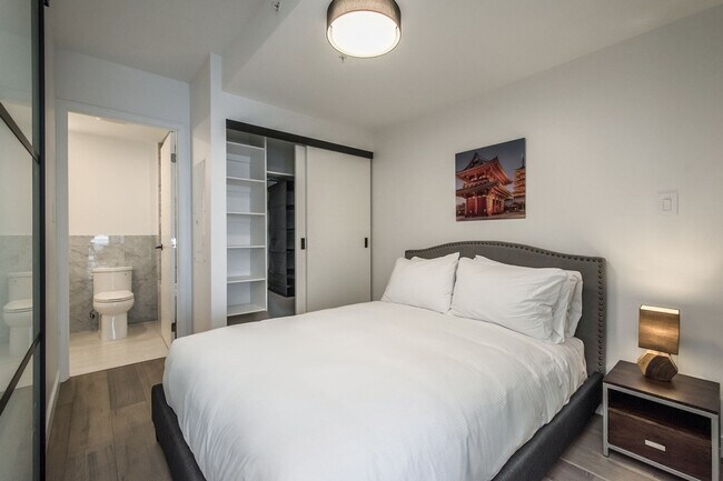 Photo du bâtiment - 1650 Granville St