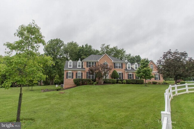 Building Photo - 13010 Boswell Ct