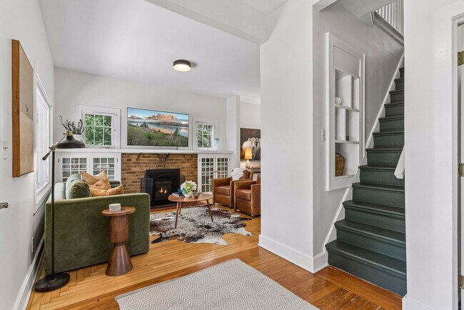 Foto del edificio - 4224 Drew Ave S