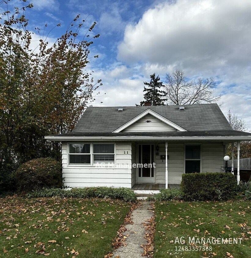 11 Walper Ave 3Bed/1Bath in Prime Clawso... Townhome Rentals in