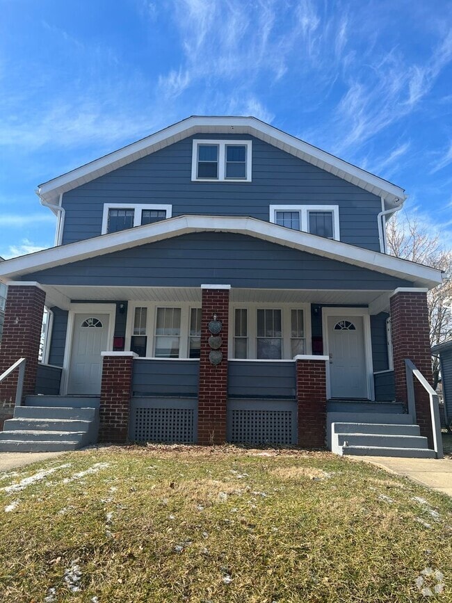 Building Photo - 287-289-289 N Burgess Ave