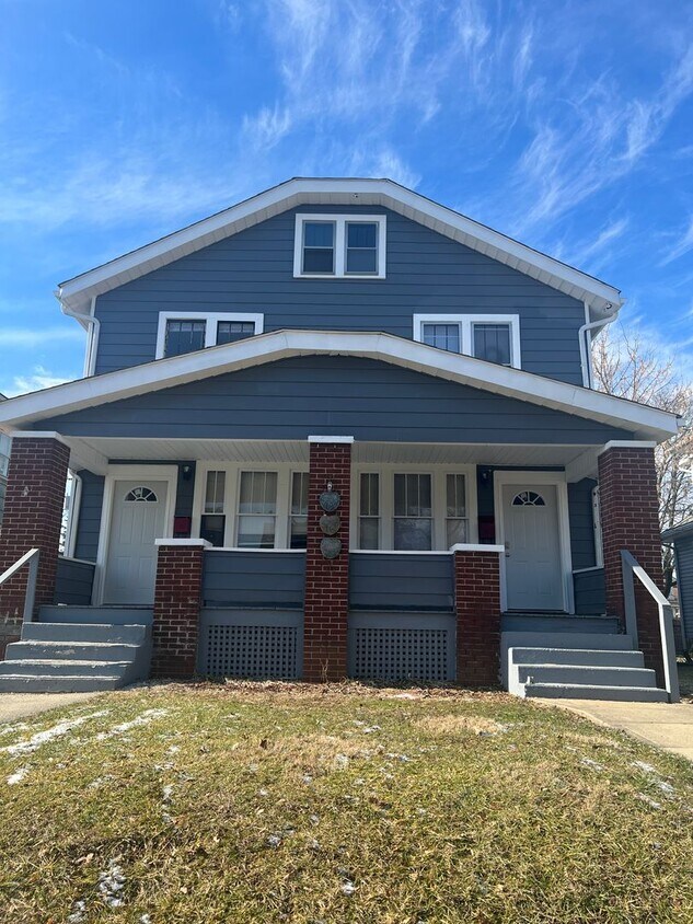 Foto principal - 287-289 N Burgess Ave