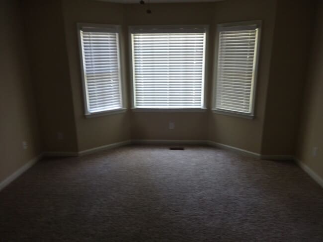 Foto del edificio - 278 Willow Bend Dr