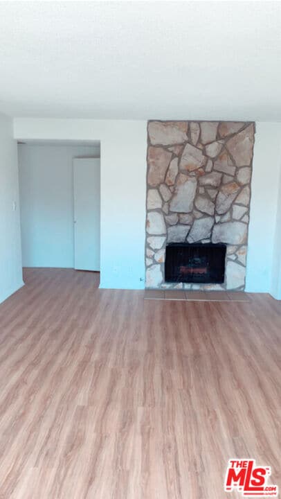 Foto del edificio - 11081 Rose Ave