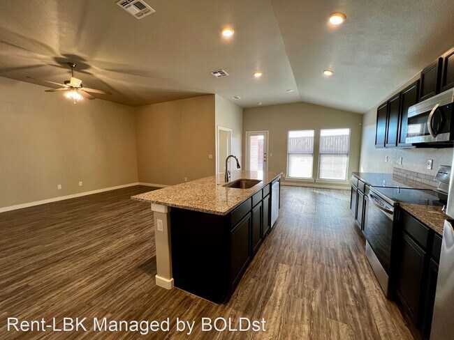 Foto del edificio - 3 br, 2 bath House - 3421 Bryan Ave