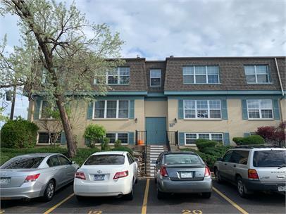 Foto del edificio - 9120 E Girard Ave