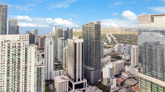 Primary Photo - 1010 Brickell Ave