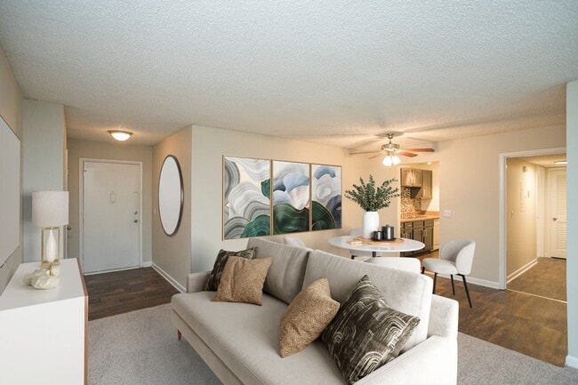 Building Photo - Candlewood