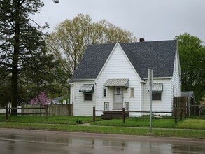 Building Photo - 1756 Logan Ave