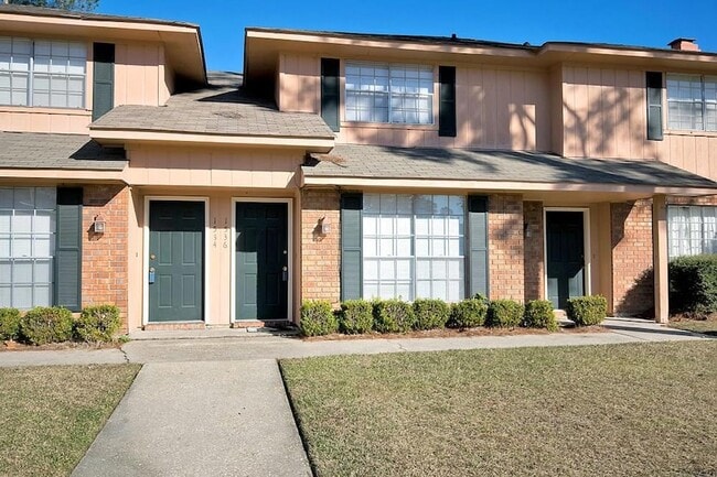 Building Photo - 1536 Richmond Dr