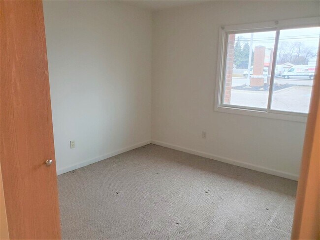 Building Photo - 19180 Allen Rd