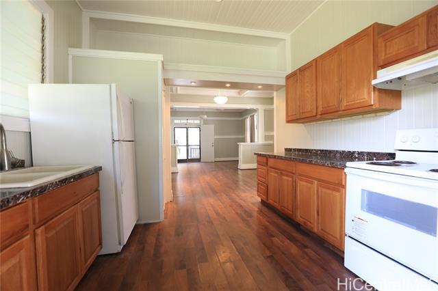 Building Photo - 1568 Pensacola St