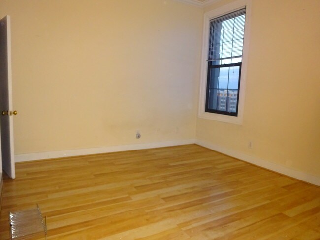 Bedroom Area - 1 E Chase St