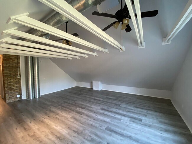 Foto del edificio - 211 N 200 W