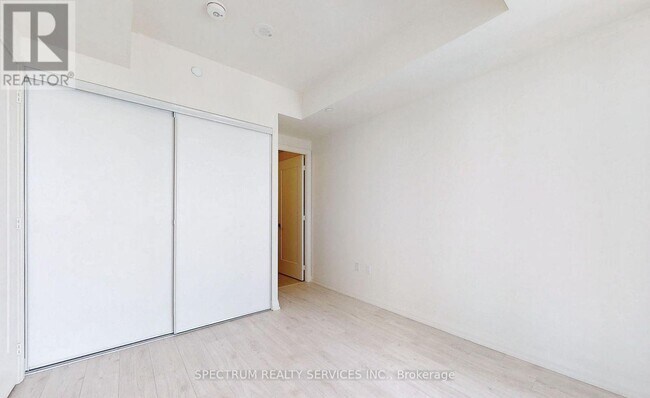 Building Photo - 9000 Jane St