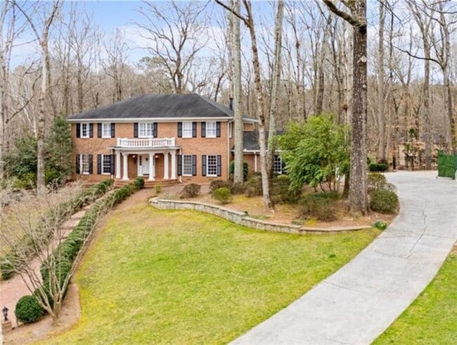 Building Photo - 755 River Gate Dr