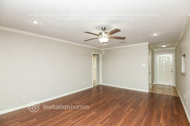Foto del edificio - 318 SW Murphy Rd