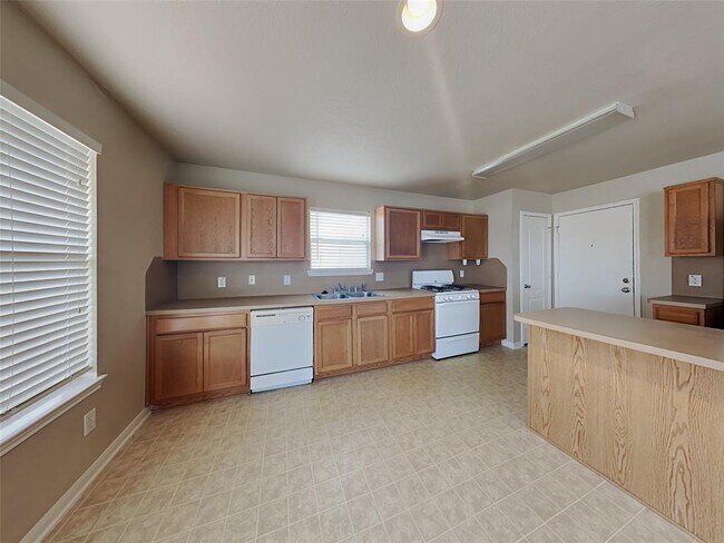 Foto del edificio - 3743 Jewel Point Dr