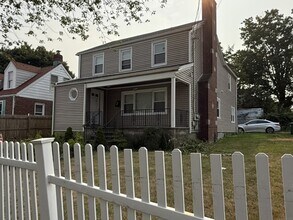 Building Photo - 203 Horace St