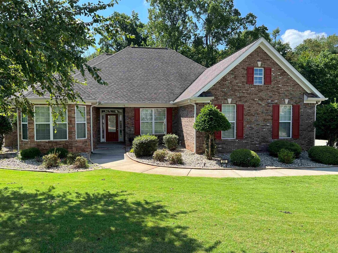 210 Legends Dr, Fayetteville, GA 30215 House Rental in Fayetteville