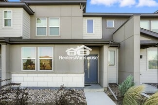 Building Photo - 6521 N Dunkirk St