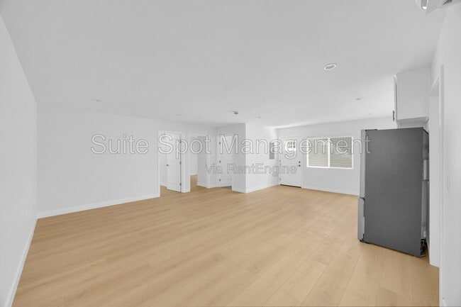 Photo - 1605 Vuelta Grande Ave Apartment