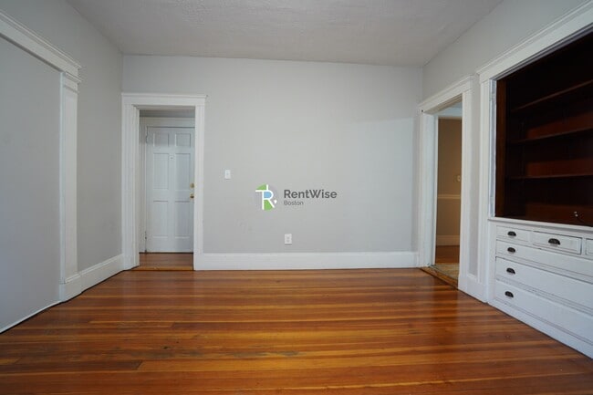 Building Photo - 15 Sumner St