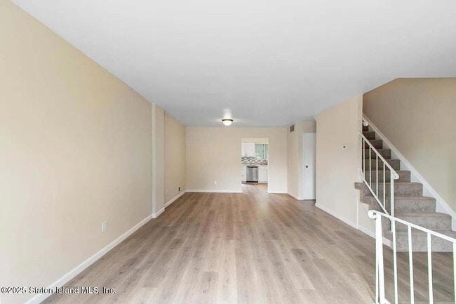 Photo - 1630 Forest Hill Rd House