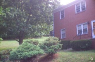 Building Photo - 439 Betsy Bell Rd