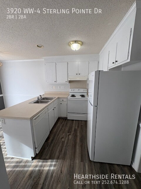 Building Photo - 3920-WW-4 Sterling Pointe Dr