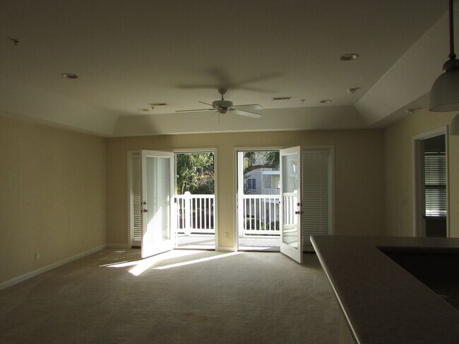 Building Photo - R908-707