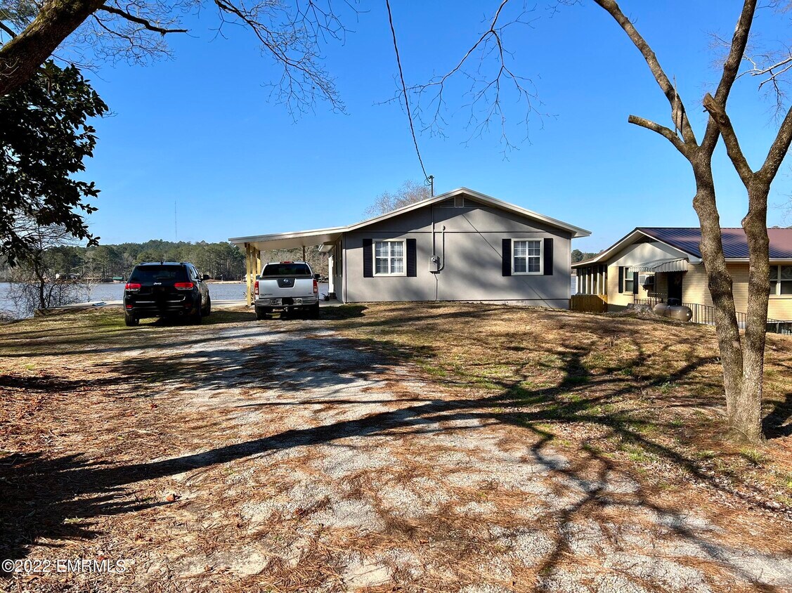 4840 E Crescent Lake Dr, Meridian, MS 39301 House Rental in Meridian