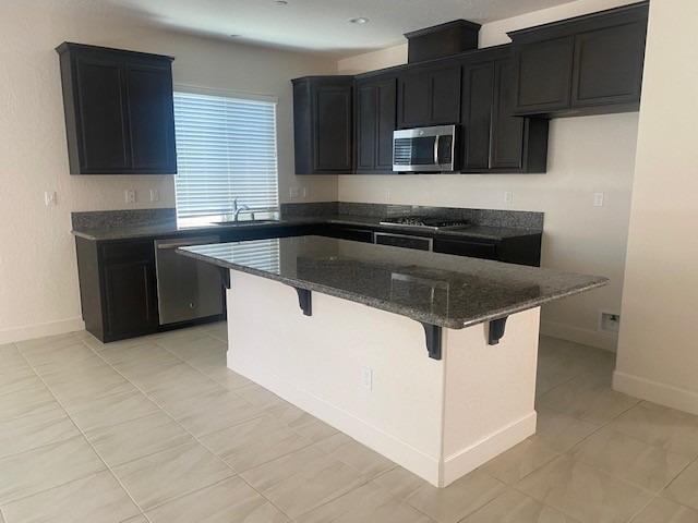 Foto del edificio - 1519 Medellin Ln