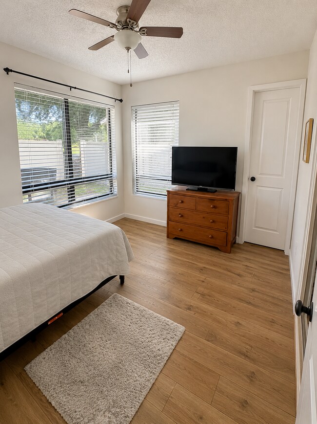Foto del edificio - 12726 Spinnaker Ln
