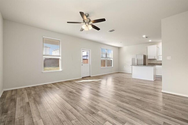 Building Photo - 116 Fiery Skipper Ln
