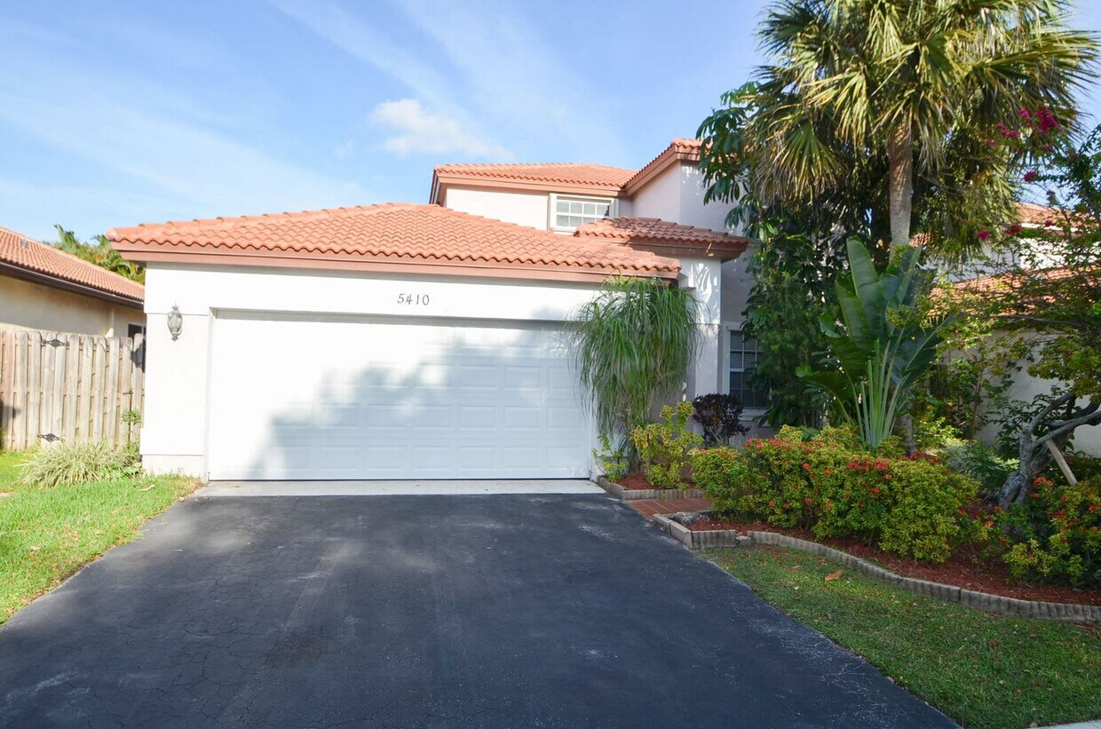 Primary Photo - 5410 NW 49th Ave