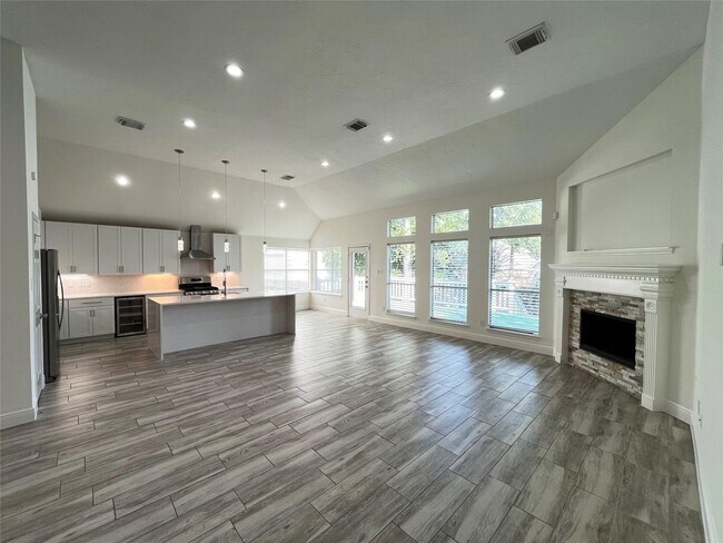 Foto del edificio - 106 N Rambling Ridge Pl