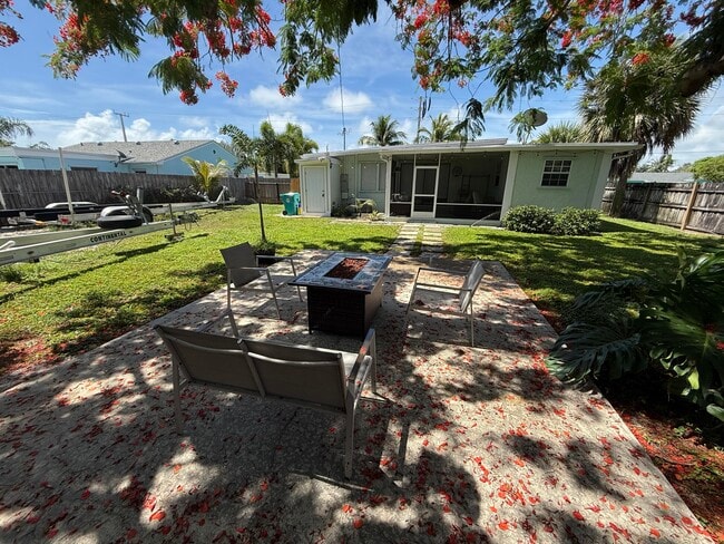 Foto del edificio - 111 SW 10th Ave
