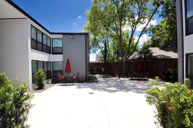 Building Photo - The Delano