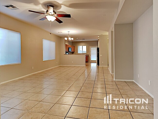 Foto del edificio - 9241 W Berkeley Rd