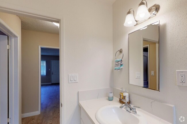 1HAB,1BA - 700 ft² - Trio Apartment Homes